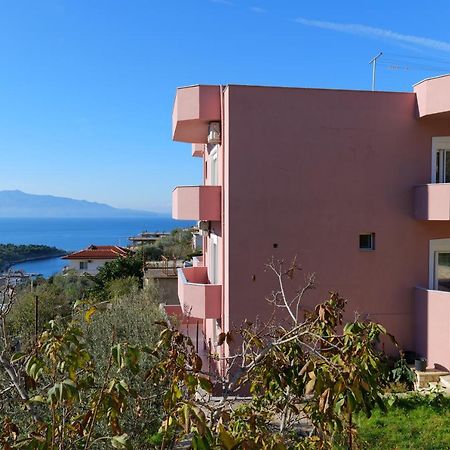 Pink Holiday Sarandë エクステリア 写真