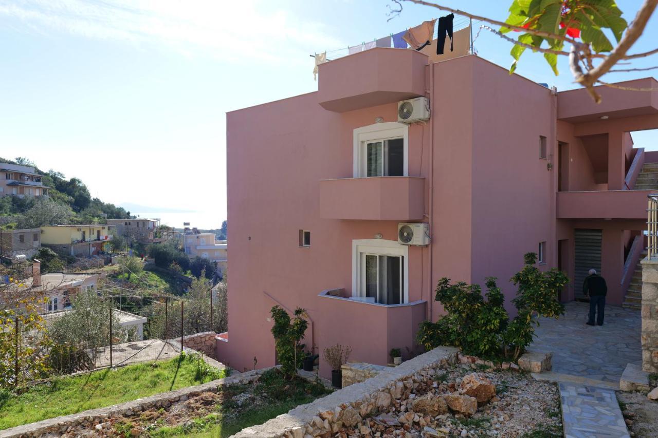 Pink Holiday Sarandë エクステリア 写真