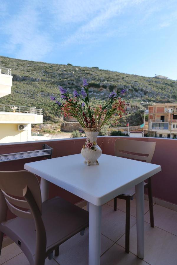 Pink Holiday Sarandë エクステリア 写真